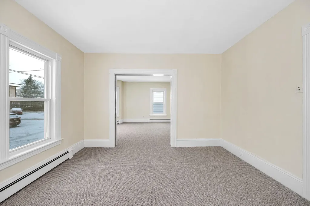 32 Crystal Avenue Derry NH 03038