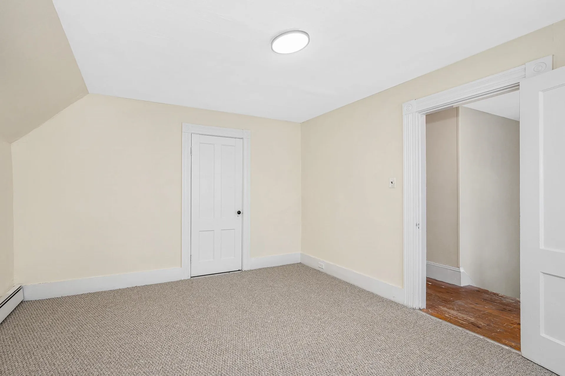 32 Crystal Avenue Derry NH 03038