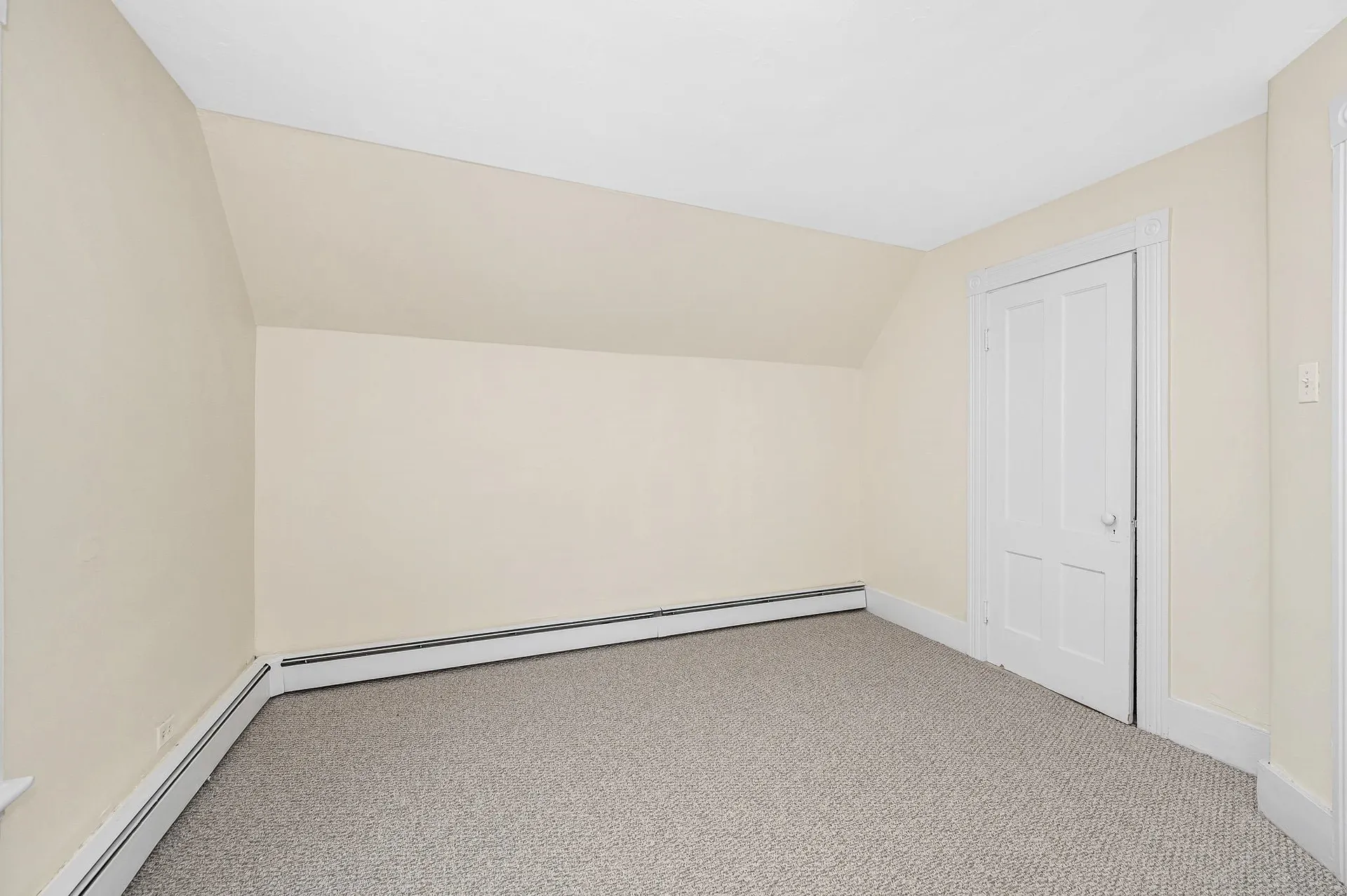 32 Crystal Avenue Derry NH 03038