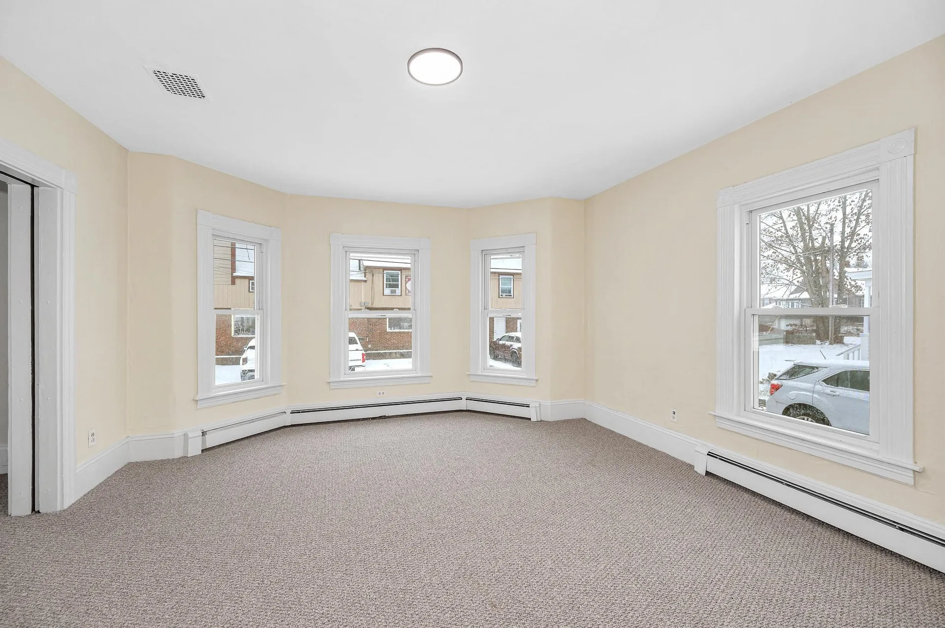 32 Crystal Avenue Derry NH 03038