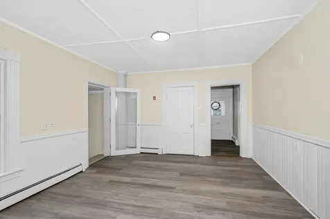 32 Crystal Avenue Derry NH 03038