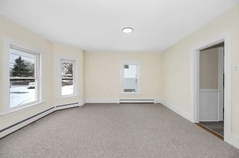 32 Crystal Avenue Derry NH 03038