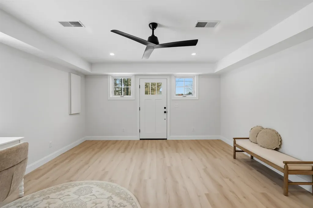 182 Shore Drive Salem NH 03079