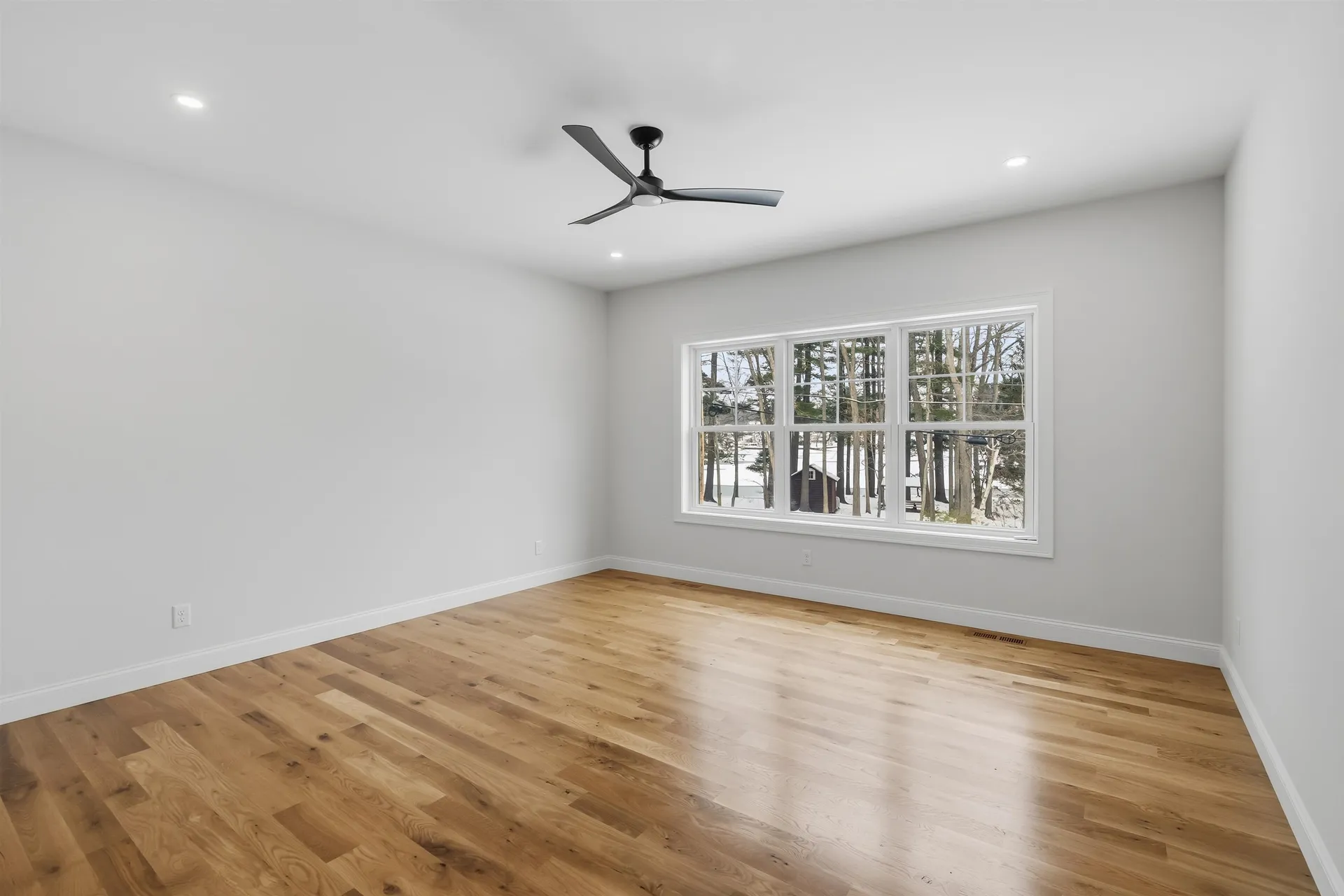 182 Shore Drive Salem NH 03079