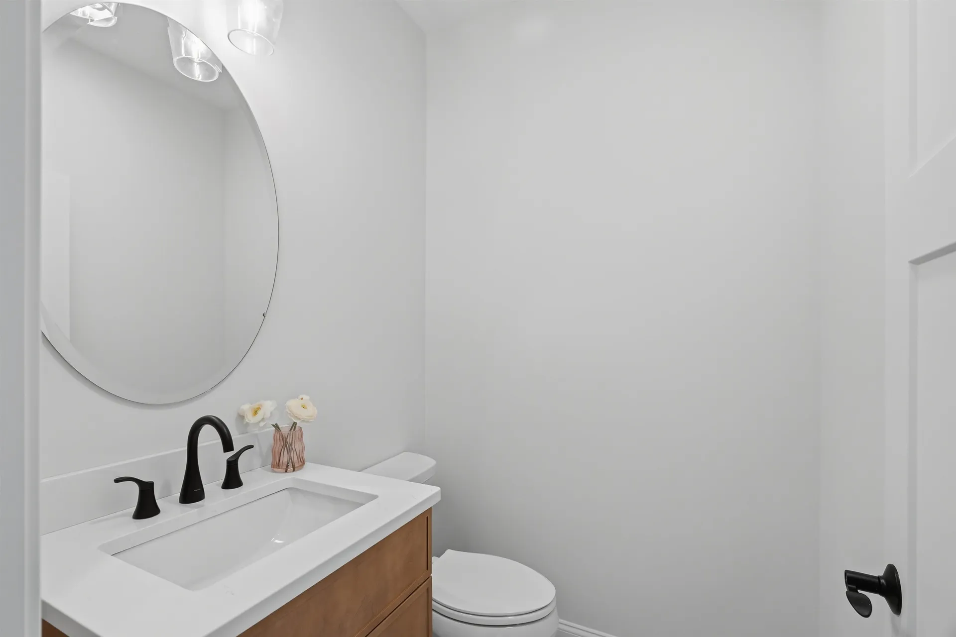 182 Shore Drive Salem NH 03079