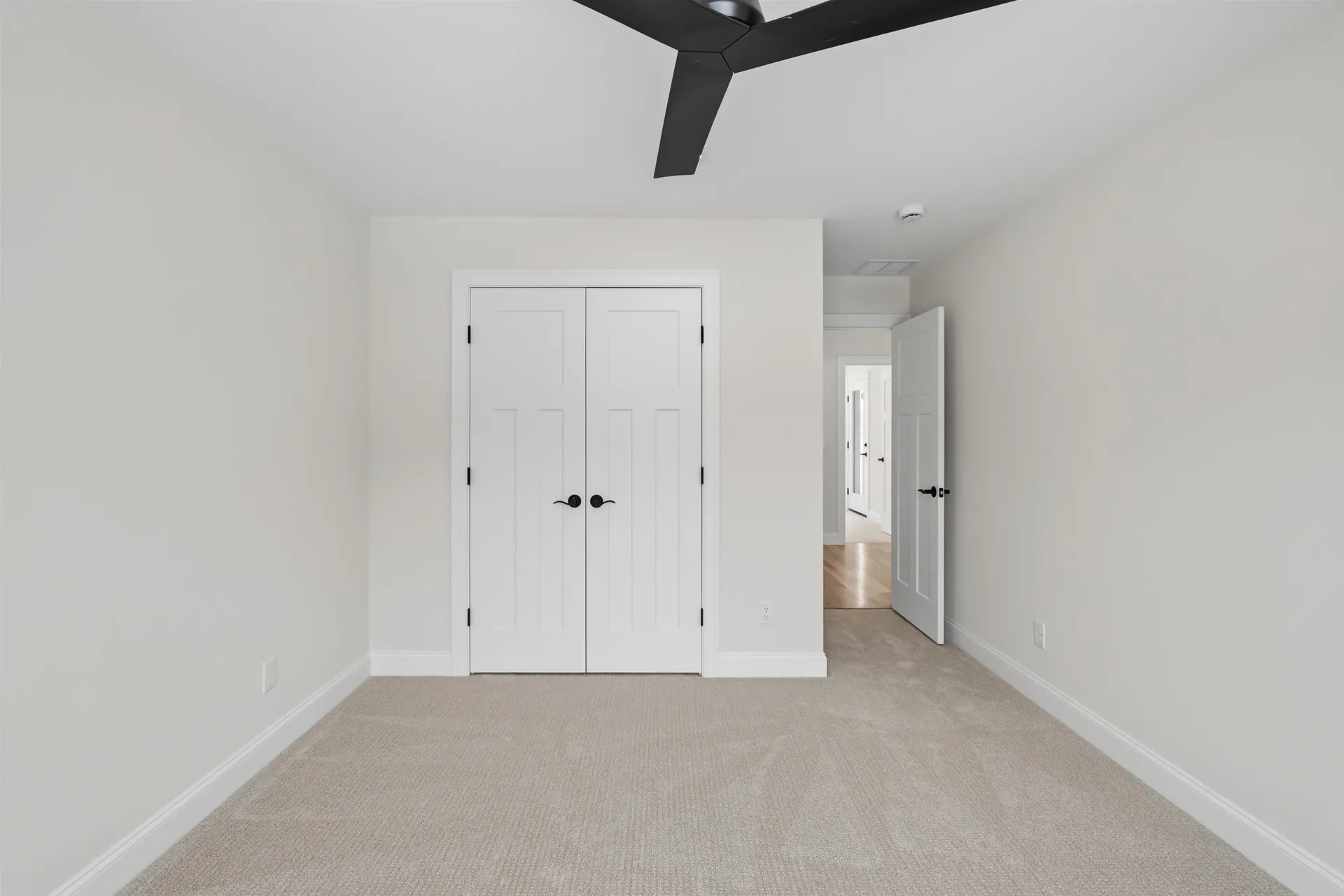 182 Shore Drive Salem NH 03079