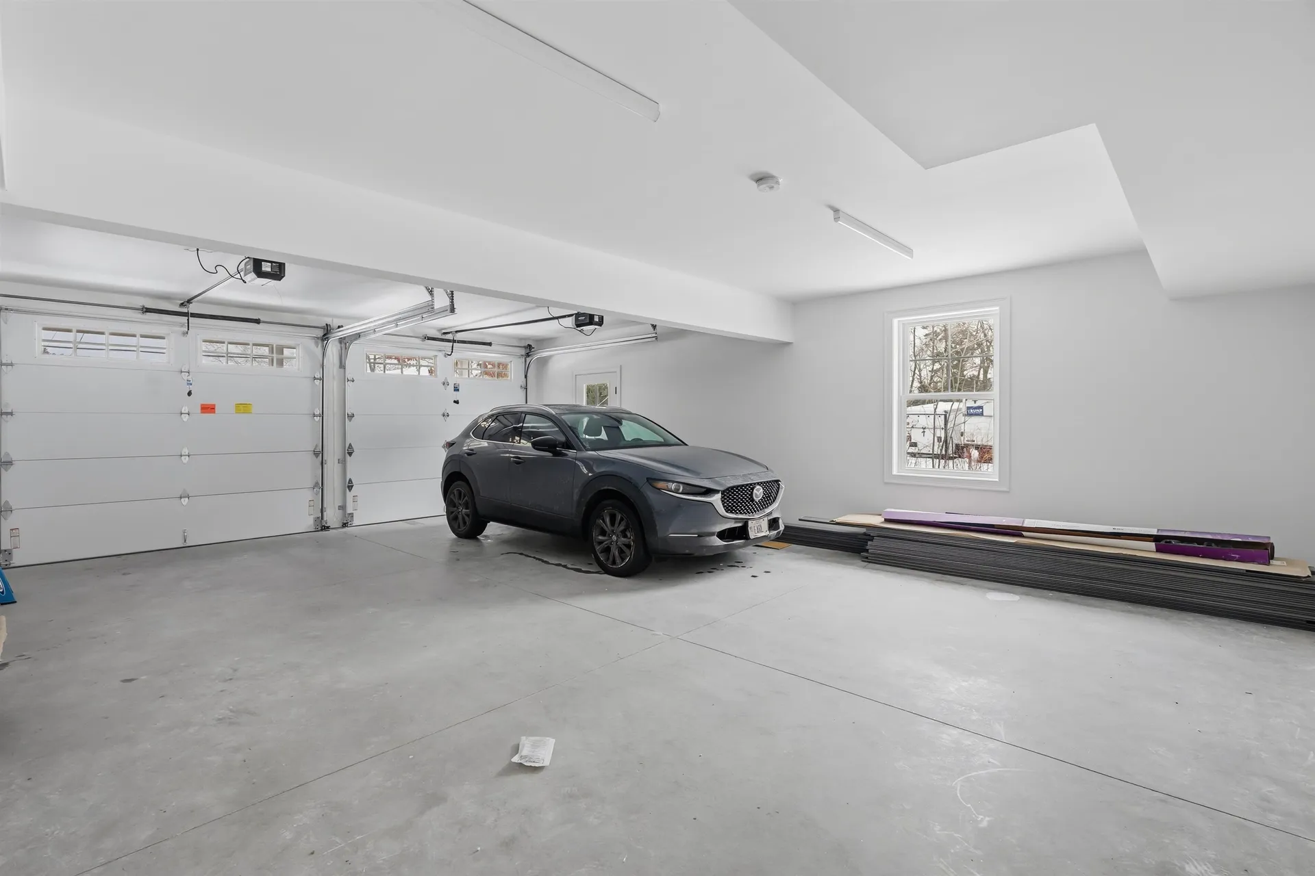 182 Shore Drive Salem NH 03079