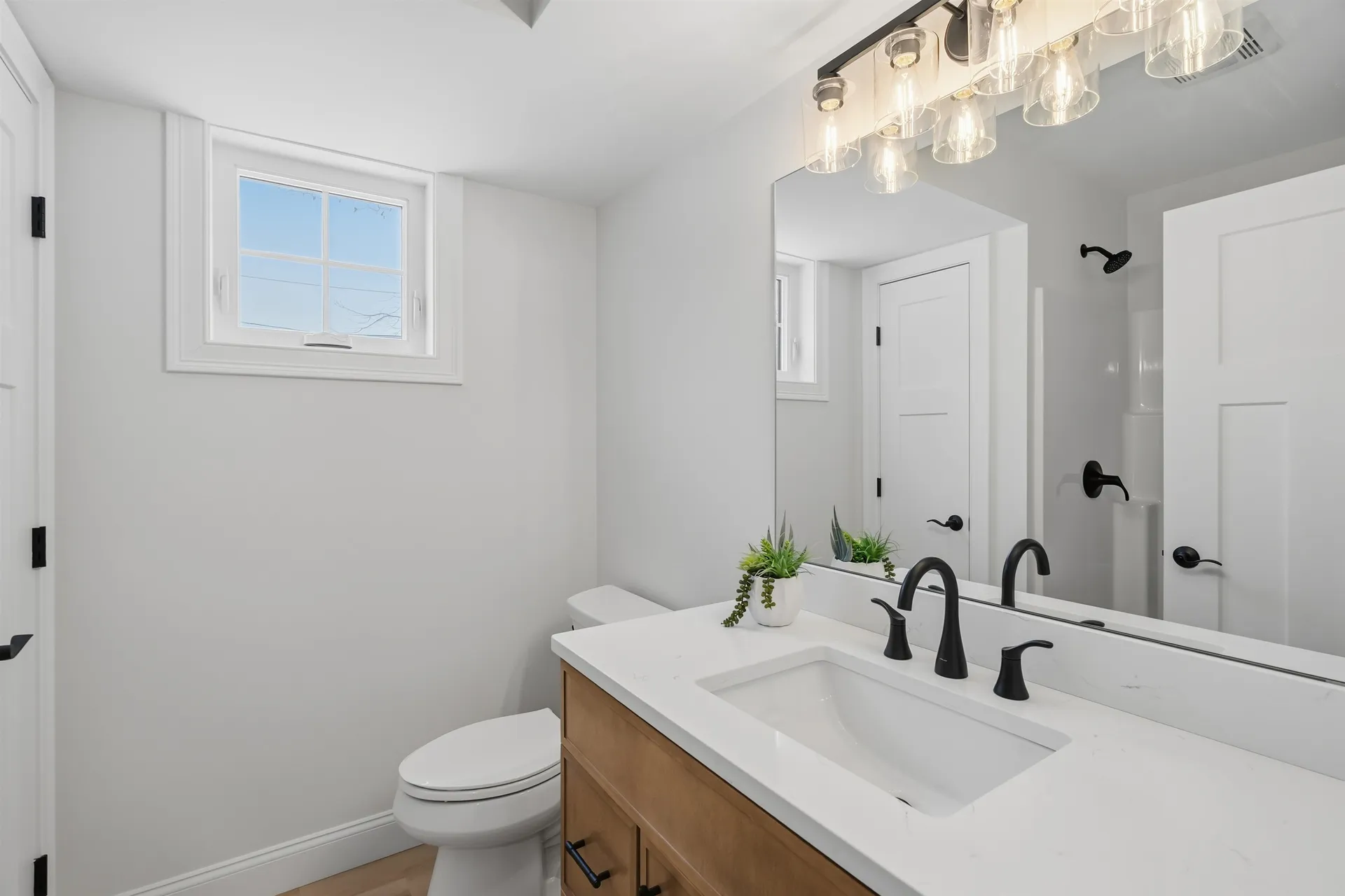 182 Shore Drive Salem NH 03079