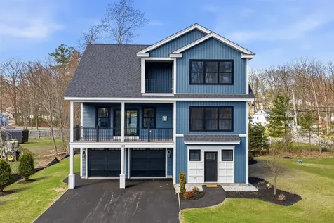 182 Shore Drive Salem NH 03079