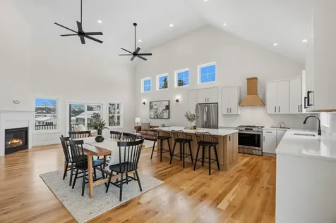 182 Shore Drive Salem NH 03079