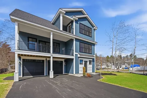 182 Shore Drive Salem NH 03079