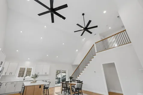 182 Shore Drive Salem NH 03079