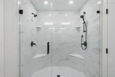 182 Shore Drive Salem NH 03079