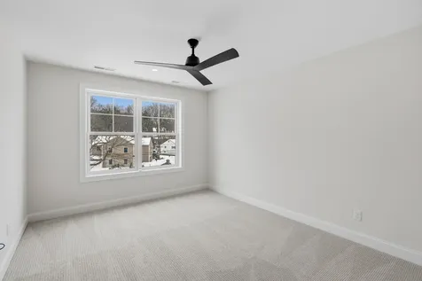 182 Shore Drive Salem NH 03079