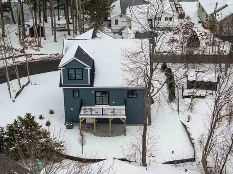 182 Shore Drive Salem NH 03079