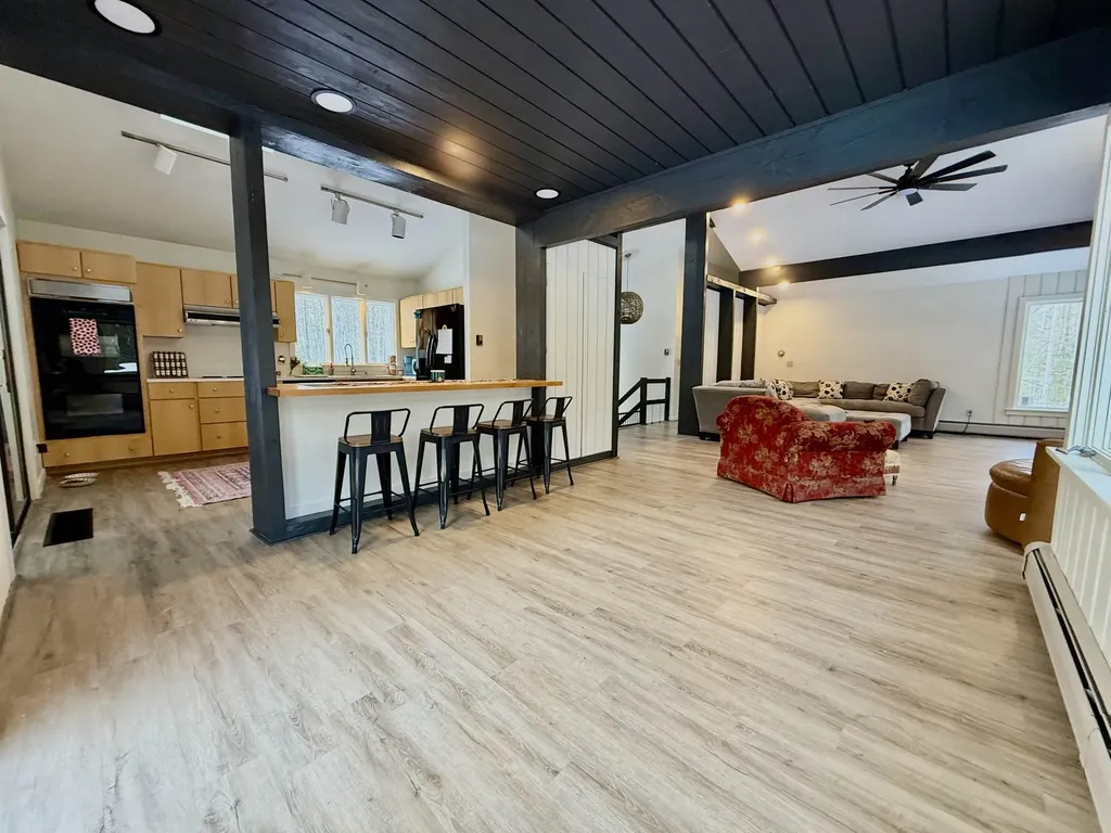 17 Foss Farm Road Durham NH 03824