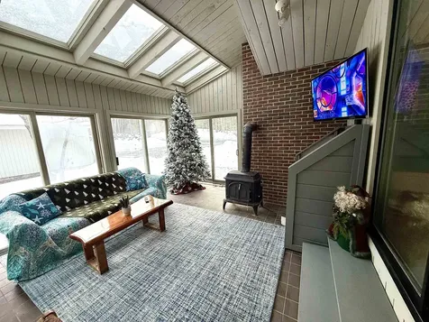 17 Foss Farm Road Durham NH 03824