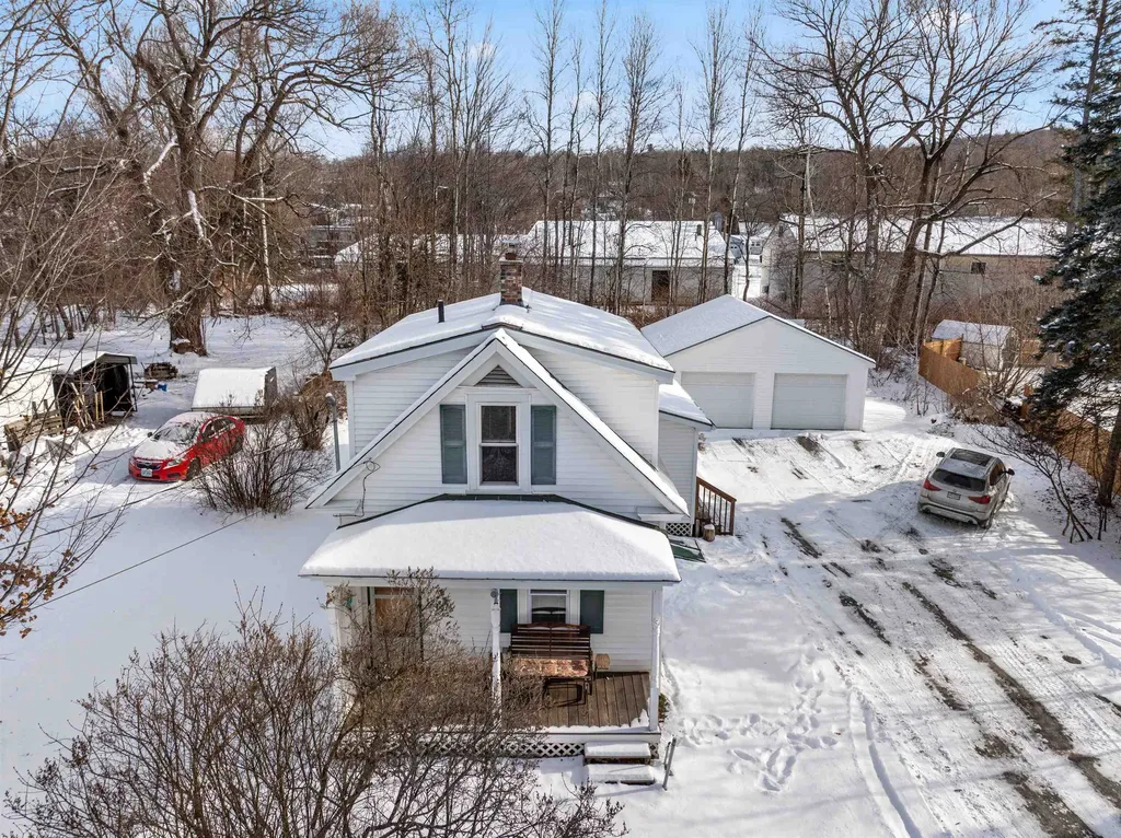 1816 Hutchins Street Berlin NH 03570