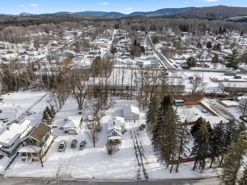 1816 Hutchins Street Berlin NH 03570