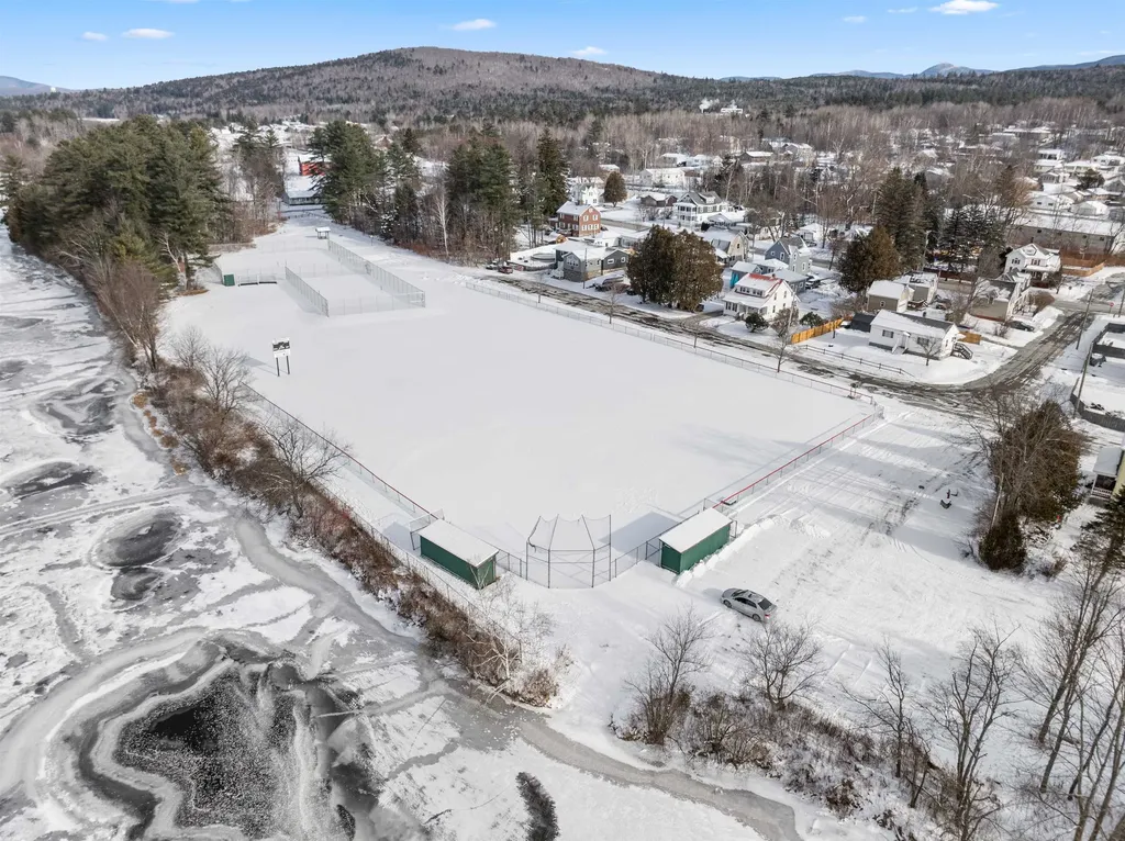 1816 Hutchins Street Berlin NH 03570