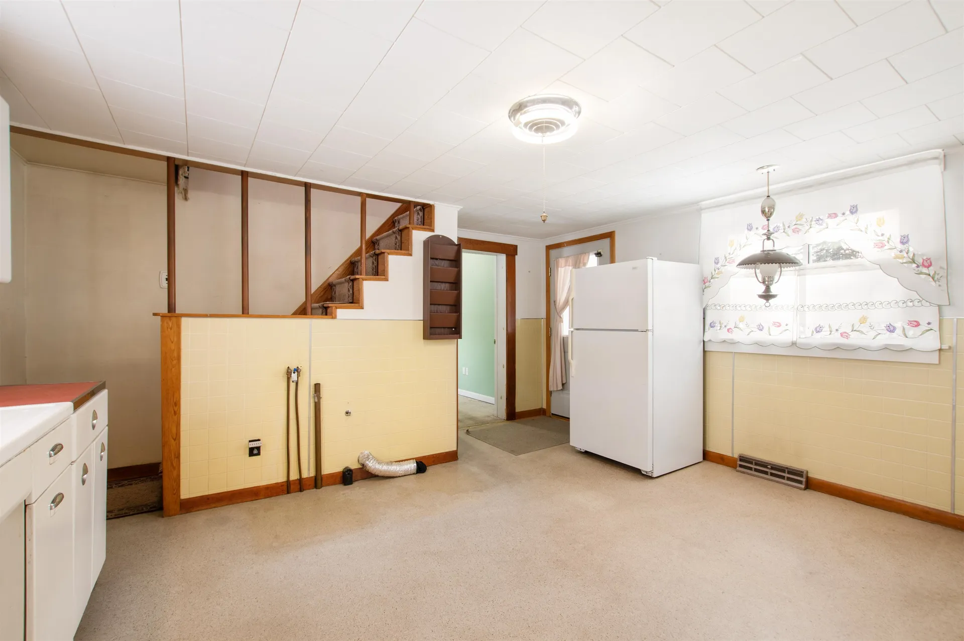 1816 Hutchins Street Berlin NH 03570