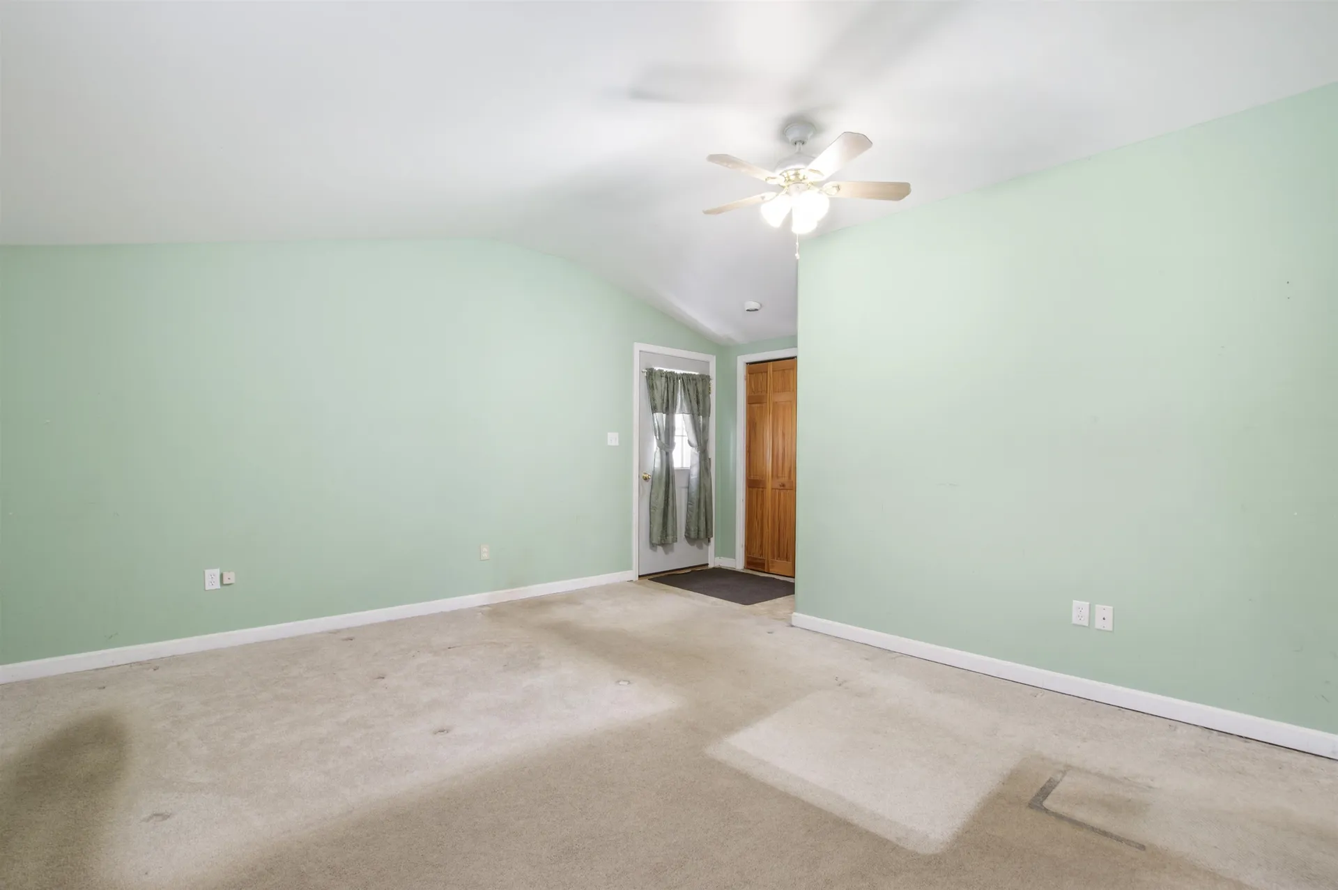 1816 Hutchins Street Berlin NH 03570