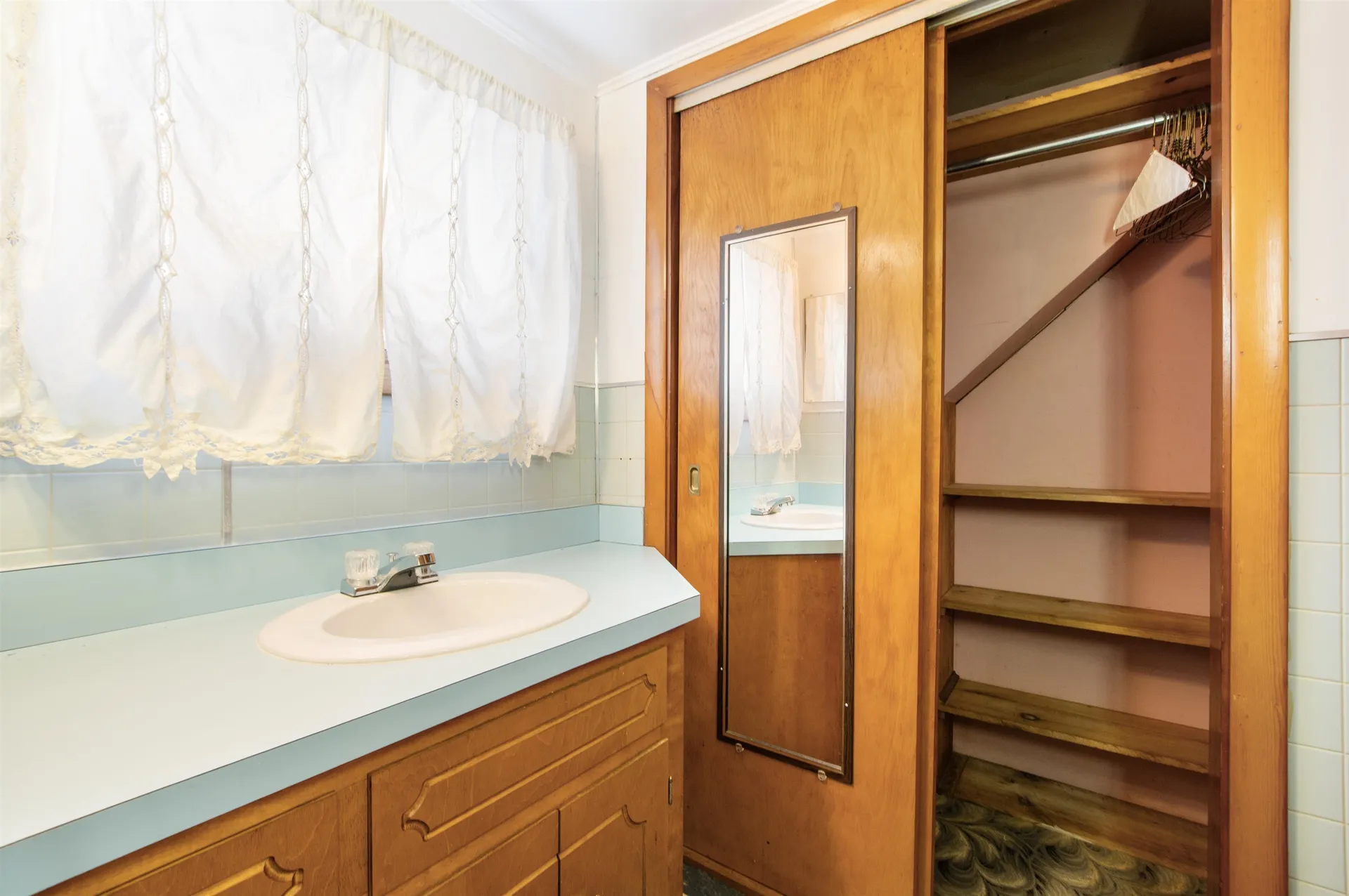 1816 Hutchins Street Berlin NH 03570