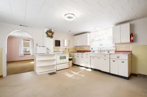 1816 Hutchins Street Berlin NH 03570