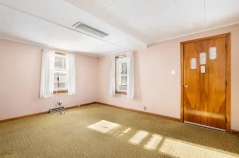 1816 Hutchins Street Berlin NH 03570