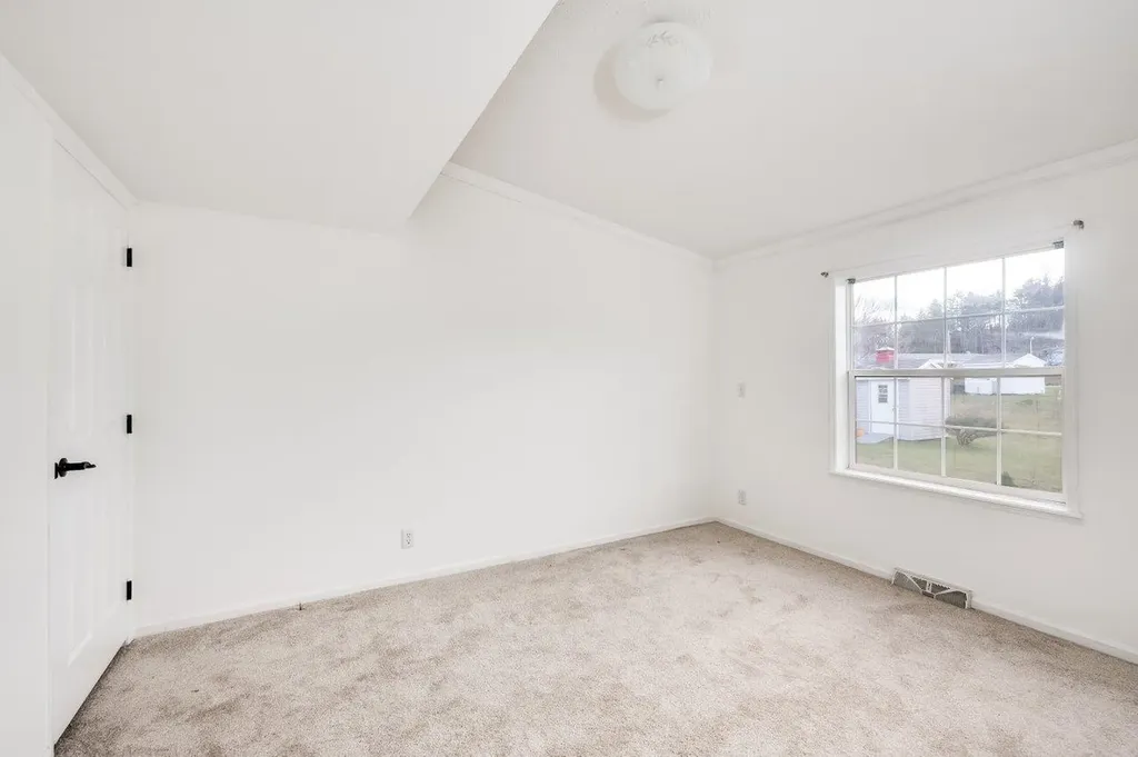 45 Seneca Street Rochester NH 03867