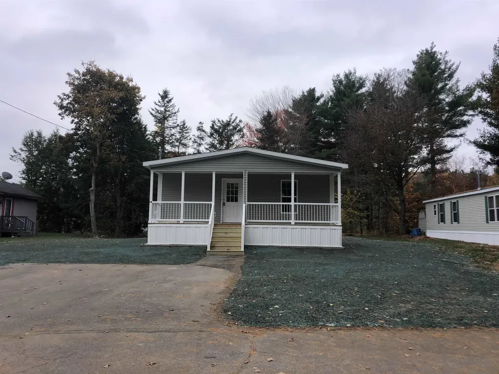 18 Madison Drive Hampstead NH 03841