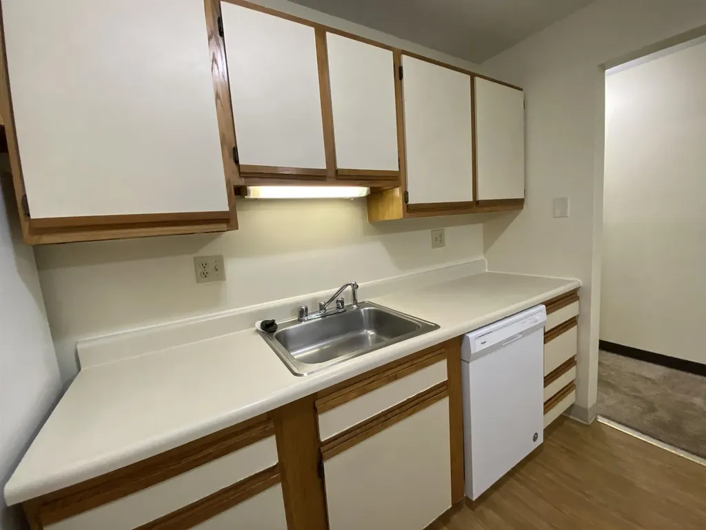 145 Eastern Avenue Manchester NH 03104