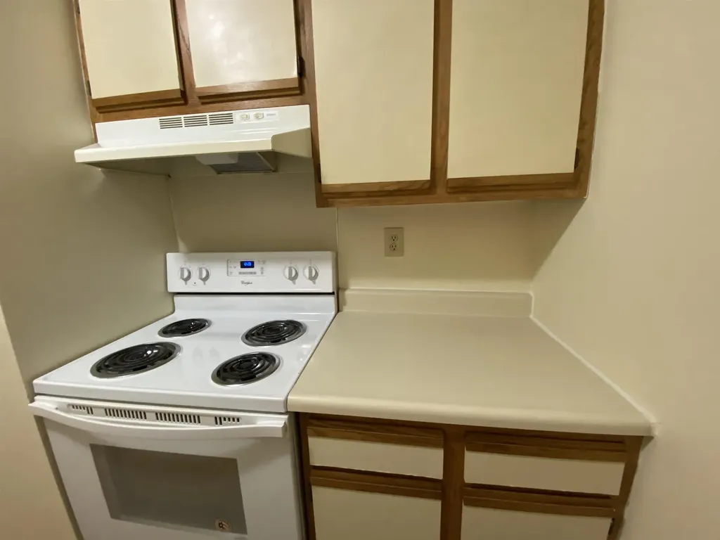 145 Eastern Avenue Manchester NH 03104