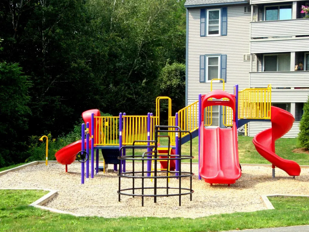 145 Eastern Avenue Manchester NH 03104