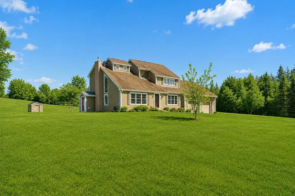 8 Haynes Road Clarksville NH 03592