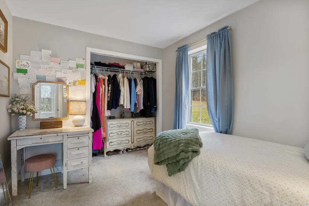 19 Meadow Lark Lane Epsom NH 03234