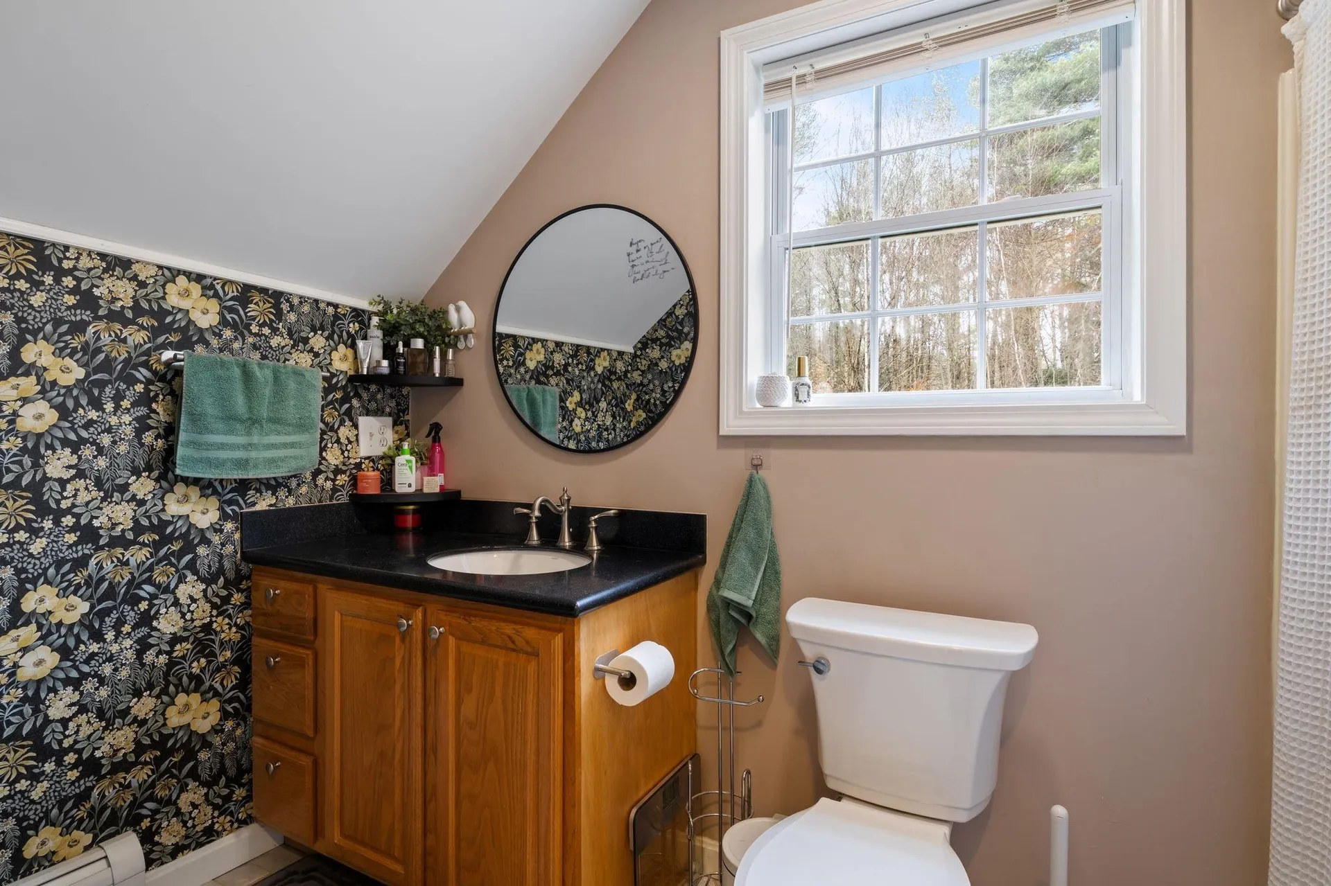 19 Meadow Lark Lane Epsom NH 03234