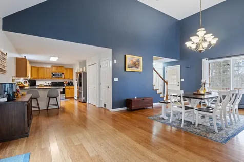 19 Meadow Lark Lane Epsom NH 03234