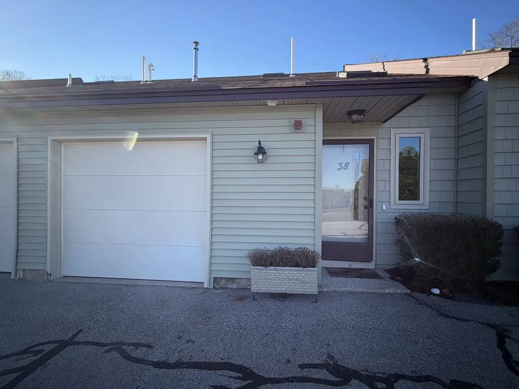 38 Tideview Drive Dover NH 03820