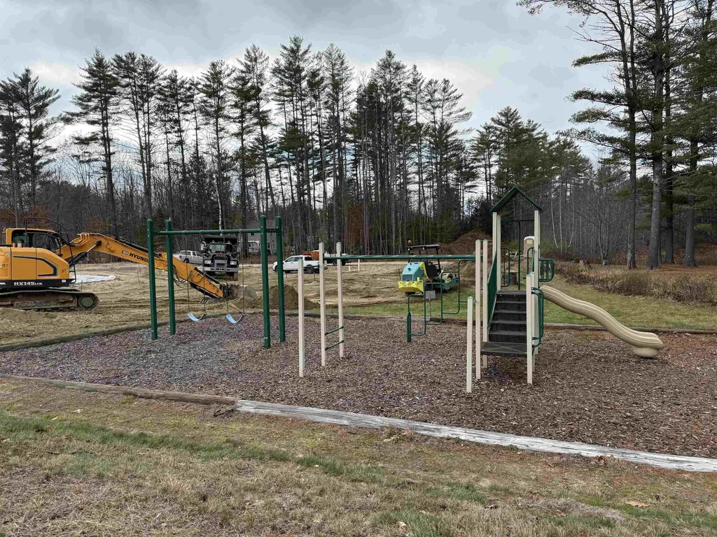 000 Woodland Way Plymouth NH 03264