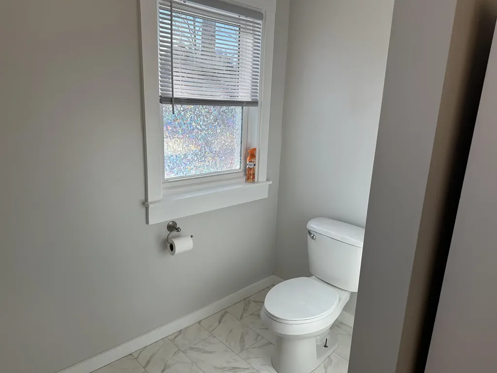 22 Altemont Street Peterborough NH 03458