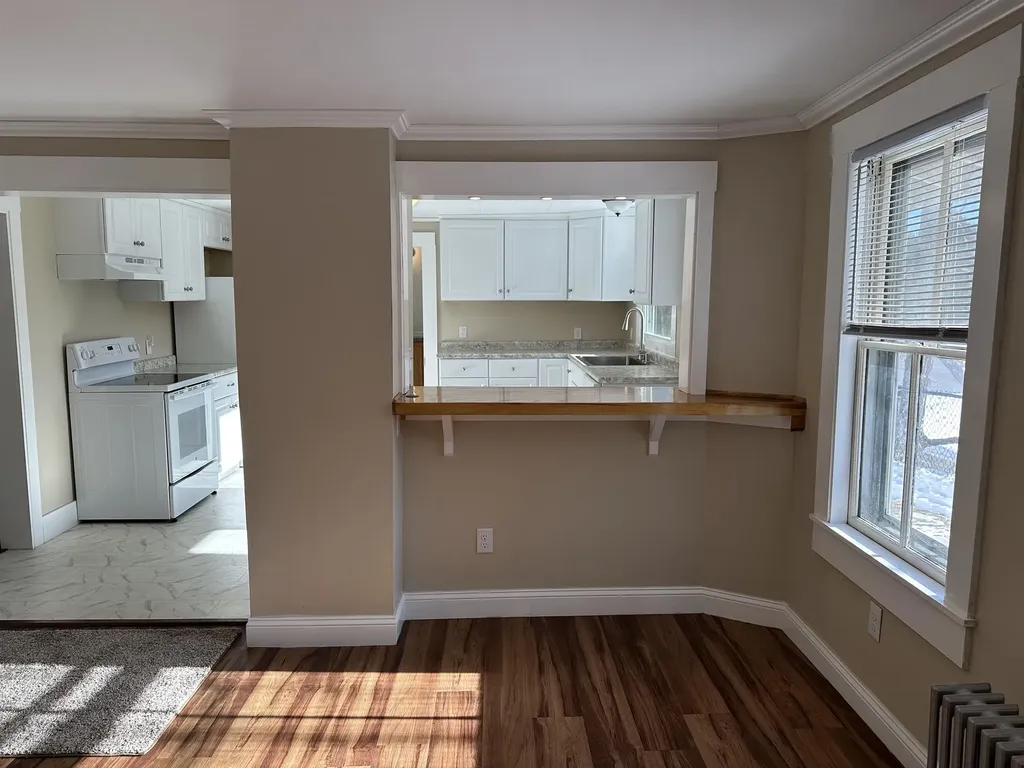 22 Altemont Street Peterborough NH 03458