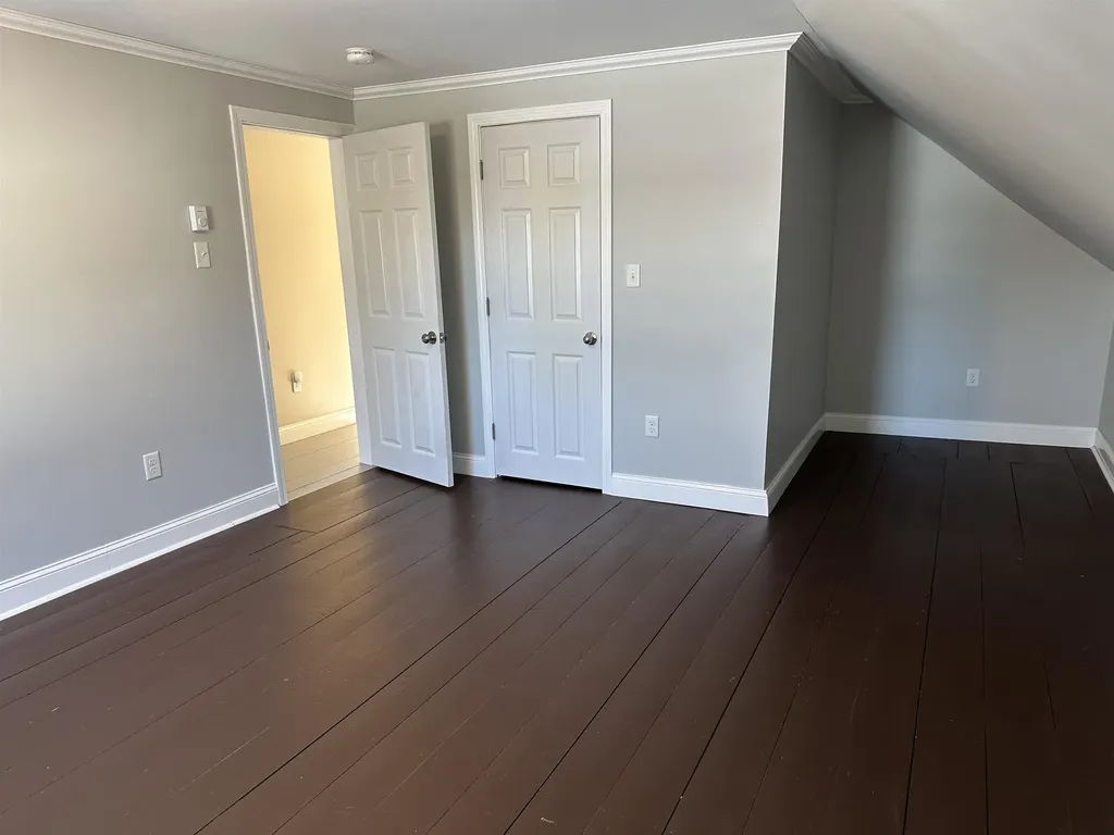 22 Altemont Street Peterborough NH 03458