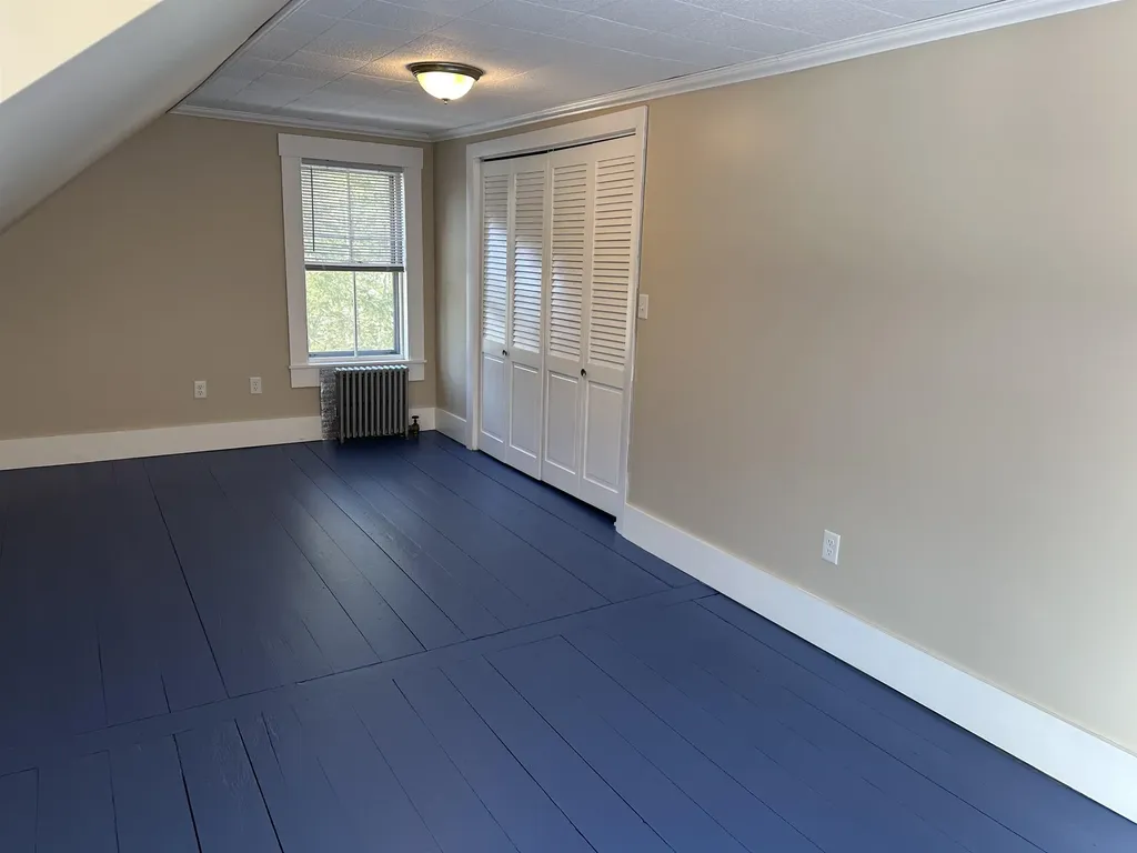 22 Altemont Street Peterborough NH 03458