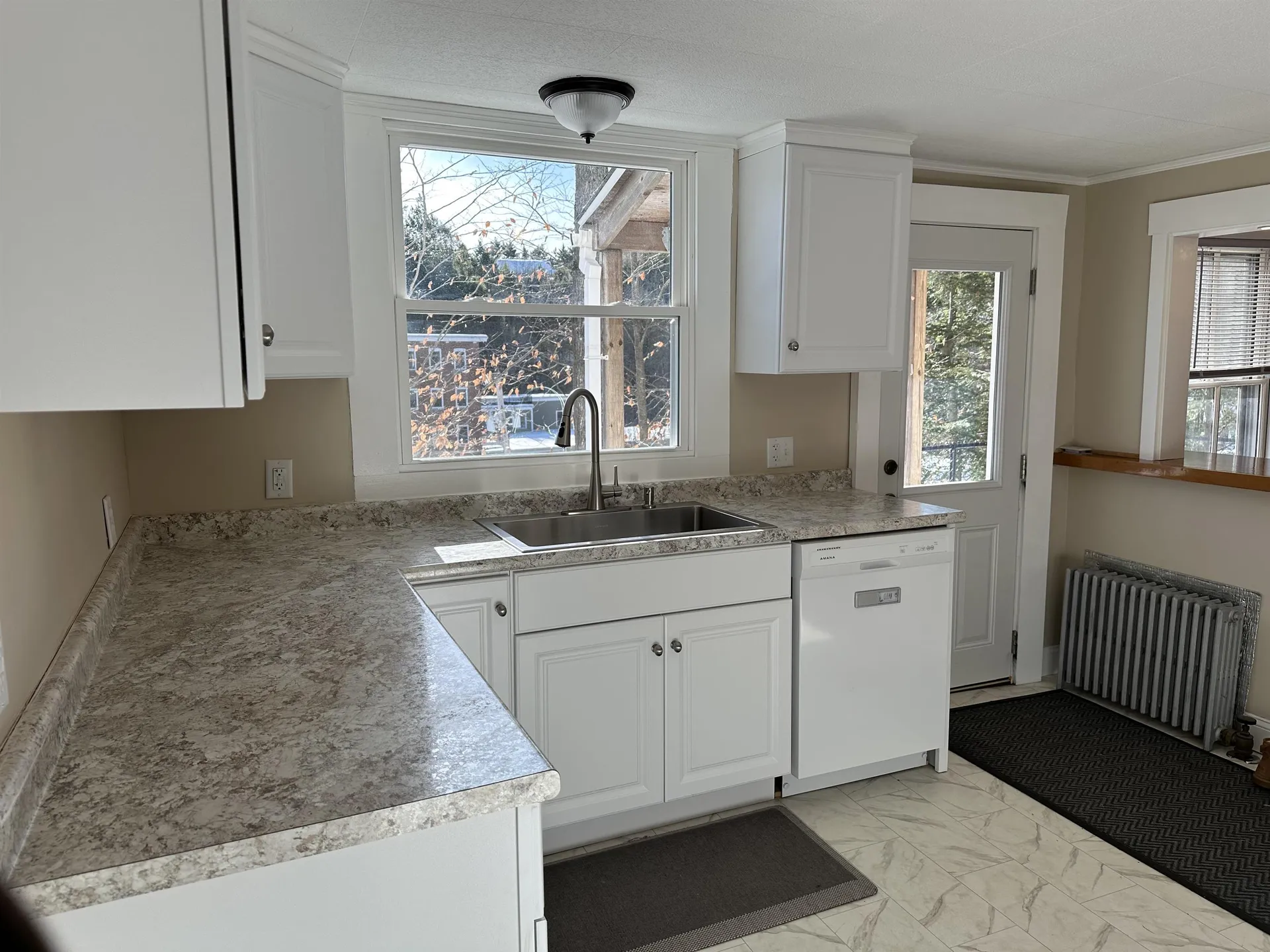 22 Altemont Street Peterborough NH 03458