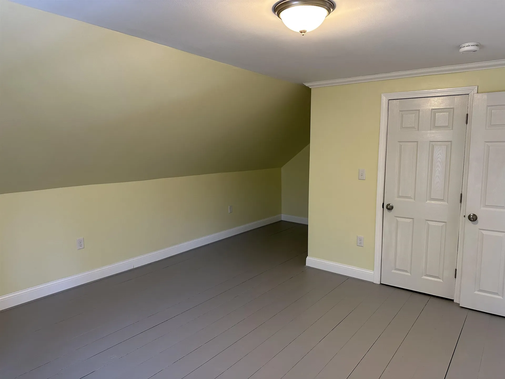 22 Altemont Street Peterborough NH 03458