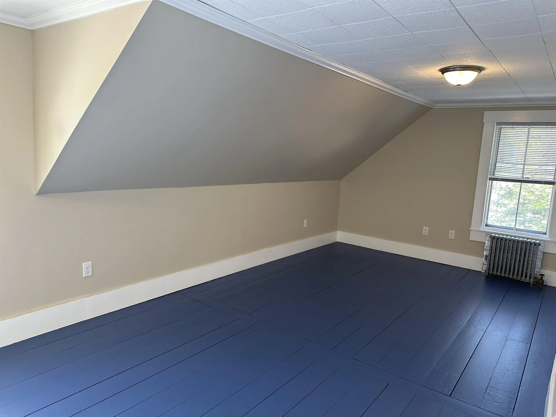 22 Altemont Street Peterborough NH 03458