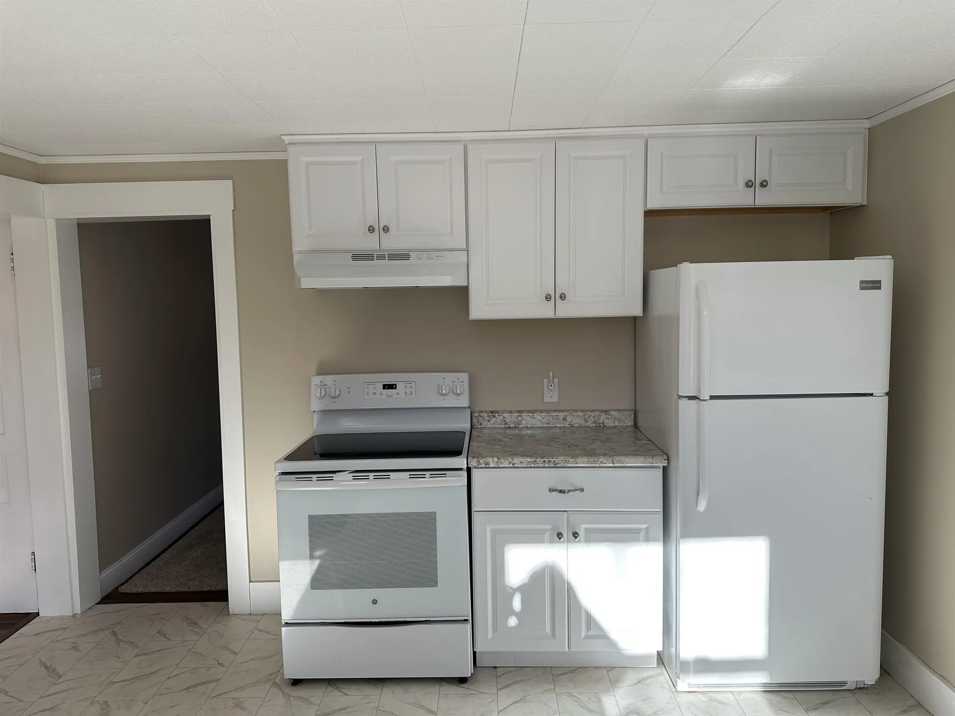 22 Altemont Street Peterborough NH 03458