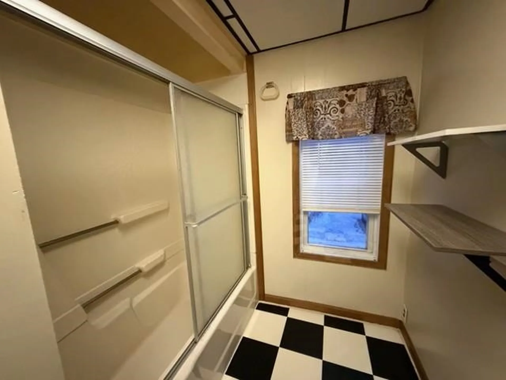 761 Western Avenue Berlin NH 03570