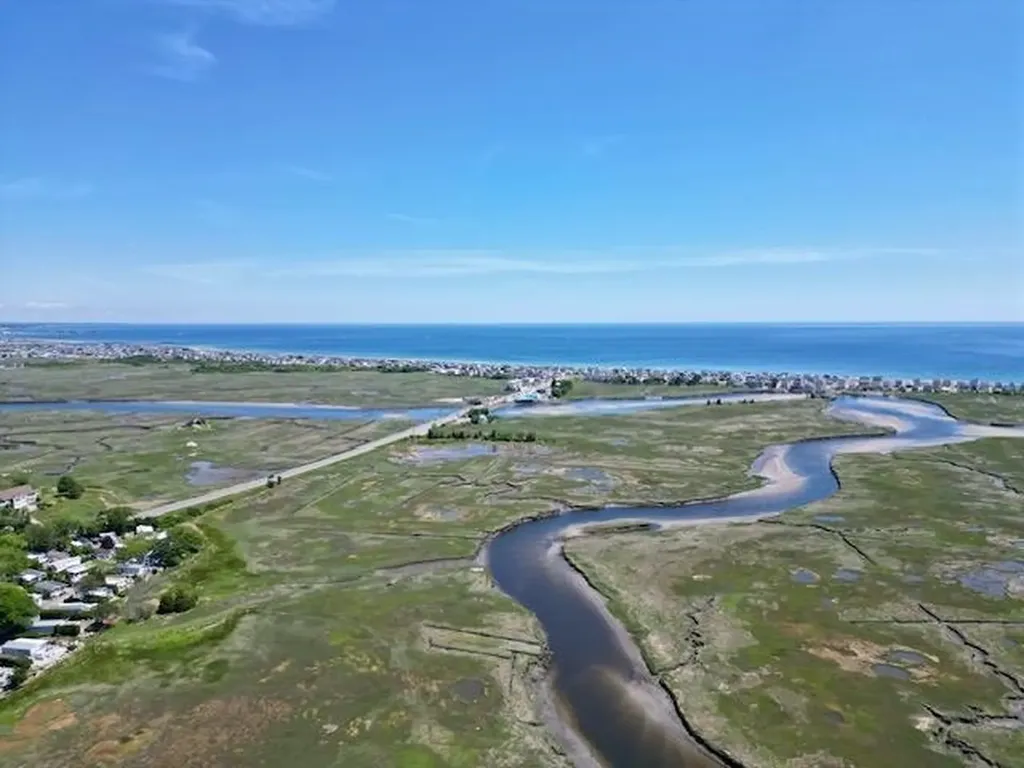 308 State Route 286 Seabrook NH 03874